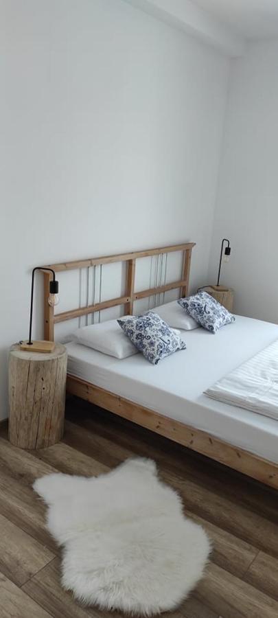 Spij W Kudowie Apartament I Pokoje Goscinne Kudowa-Zdrój Exteriör bild